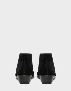 Aerosoles Women's Ankle Boot In Black -Aerosoles Shop ALLOWANCE 004 03 1600x