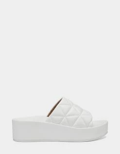 Aerosoles Aware Women's Sandal In White