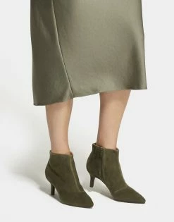 Aerosoles Women's Ankle Boot In Black -Aerosoles Shop EPIGRAM model 1600x