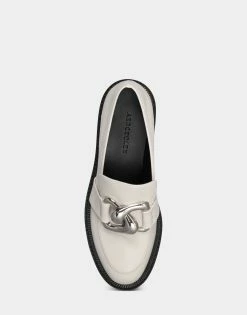 Aerosoles Women's Loafer In White -Aerosoles Shop Lilia 104 AV4 1600x