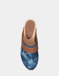 Aerosoles Women's Clog In Blue -Aerosoles Shop Pedro 420 AV4 d5301ab8 f73b 4972 a06b 2e6107d19802 1600x