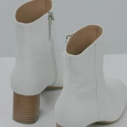 Aerosoles Women's Ankle Boot In Leopard -Aerosoles Shop ef4d602bb62b498690b28684d905da02.thumbnail.0000000 2000x